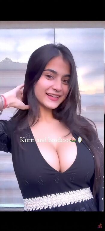 Full leaked Kairavi dayal private onlyfans photo