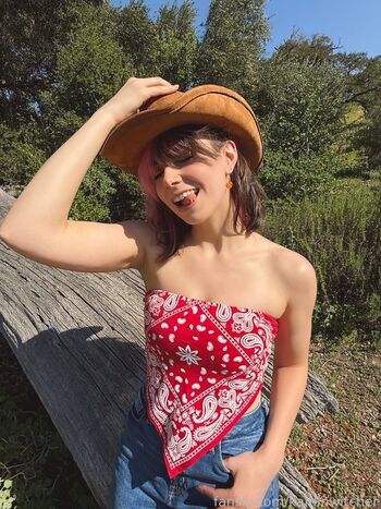 Full leaked Kaitlin witcher  page private onlyfans photo