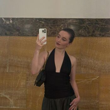 Full leaked Kaitlyn dever page private onlyfans photo