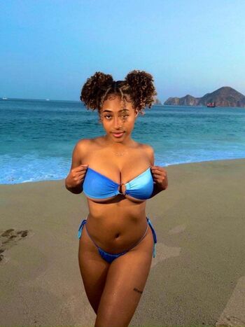 Full leaked Kalanirodgers private onlyfans photo