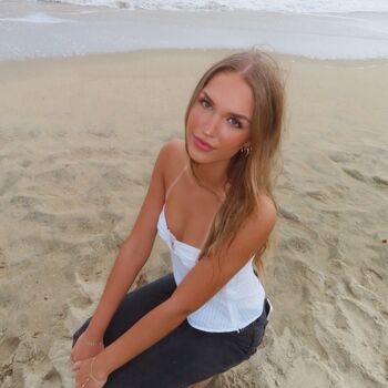 Full leaked Kamberkay private onlyfans photo