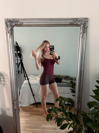 Full leaked Kandyland private onlyfans photo