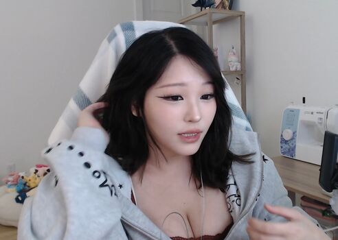 Full leaked Kang hee yoon page private onlyfans photo