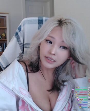 Kang Hee Yoon
