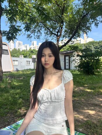 Full leaked Kang hyewon private onlyfans photo