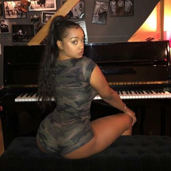 Full leaked Karabaae private onlyfans photo