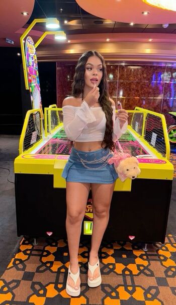 Full leaked Karamba livia private onlyfans photo