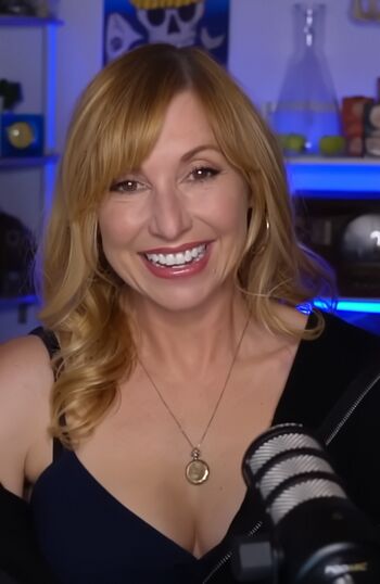 Kari Byron