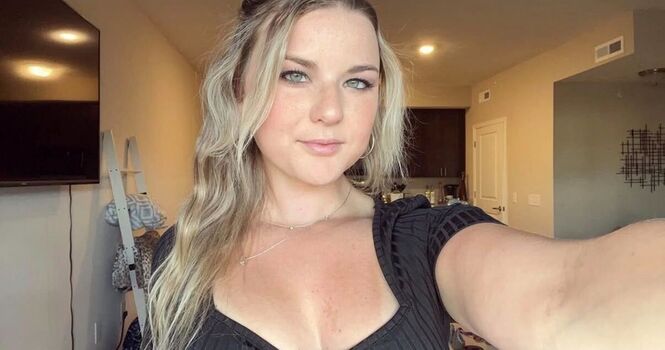 Full leaked Karlee lanthorn private onlyfans photo