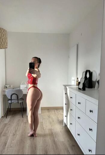 Full leaked Karo kelebek private onlyfans photo