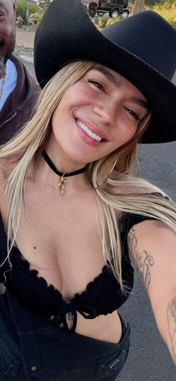 Full leaked Karol g private onlyfans photo