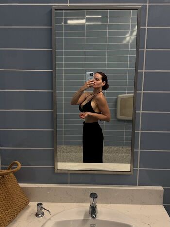 Full leaked Karolyn elaine private onlyfans photo