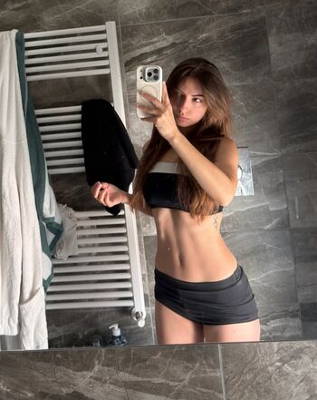 Full leaked Kasumi sen private onlyfans photo