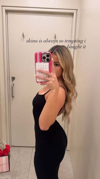 Katalina Cartmel / Katalinacarttmel / Katcartmel