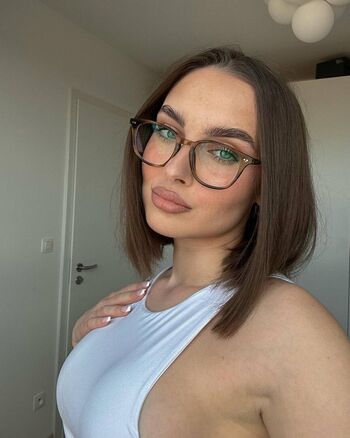 Full leaked Katarna vymyslicka private onlyfans photo