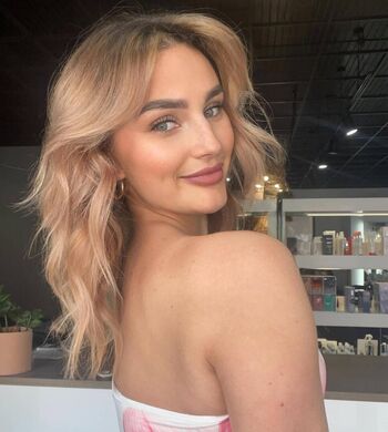 Full leaked Katemareecooper private onlyfans photo