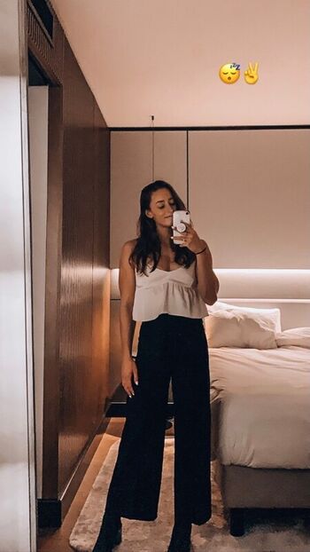 Full leaked Katerine savard page private onlyfans photo