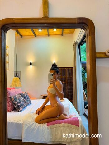 Full leaked Kathycr page private onlyfans photo