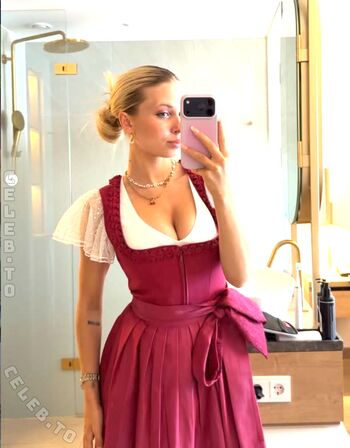 Full leaked Kati ktr private onlyfans photo