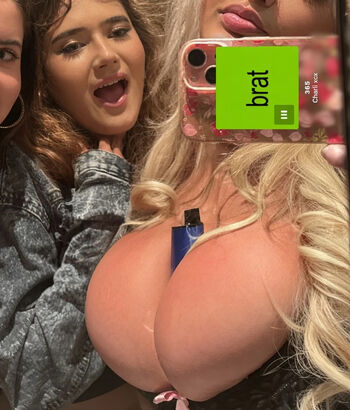 Full leaked Katiialouisee page private onlyfans photo