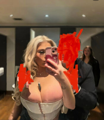 Full leaked Katiialouisee page private onlyfans photo