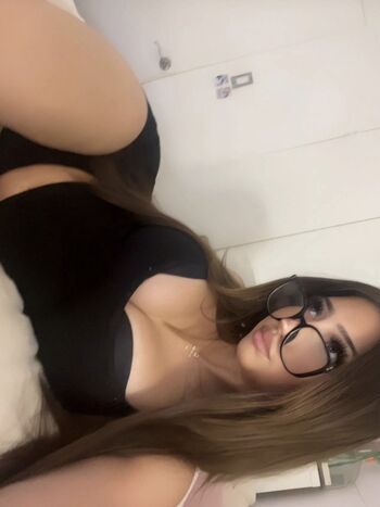 Full leaked Katiieeperezz private onlyfans photo