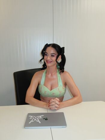 Full leaked Katy perry  page private onlyfans photo