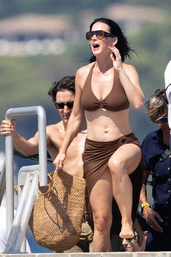 Full leaked Katy perry  page private onlyfans photo