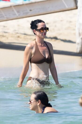 Full leaked Katy perry  page private onlyfans photo
