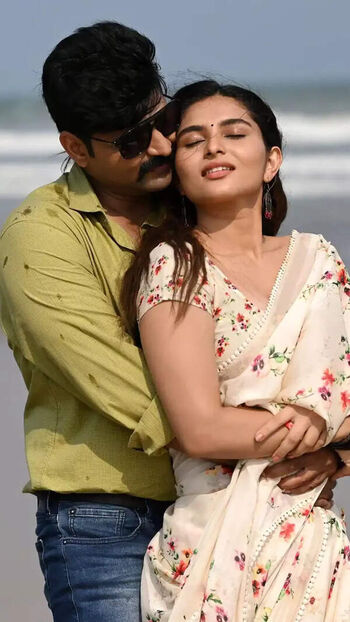 Kayadu Lohar Hot