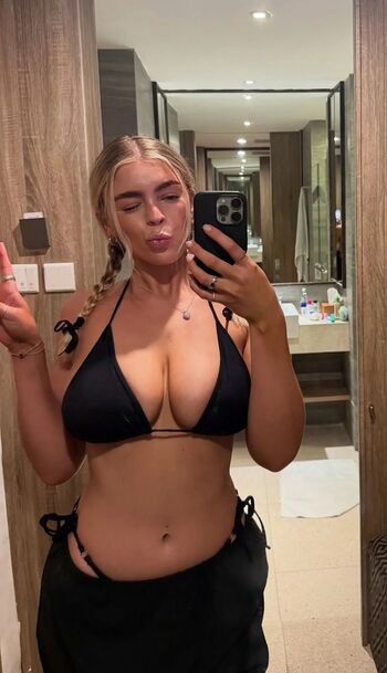 Full leaked Kayla g private onlyfans photo