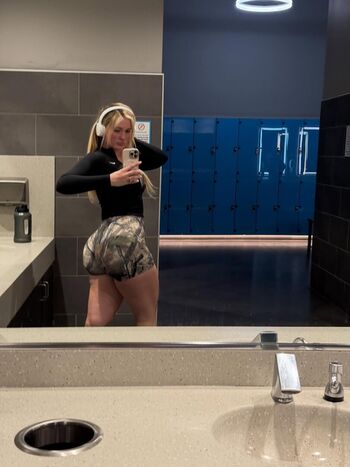 Full leaked Kayla rose private onlyfans photo