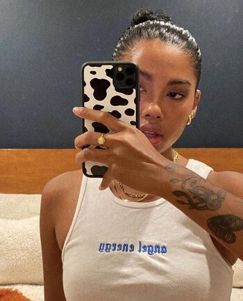 Full leaked Kayla vy page private onlyfans photo
