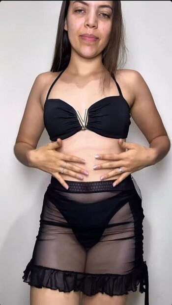 Full leaked Kaylaasantos private onlyfans photo