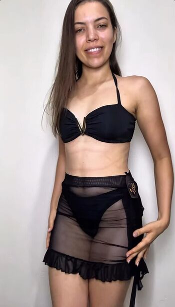 Full leaked Kaylaasantos private onlyfans photo