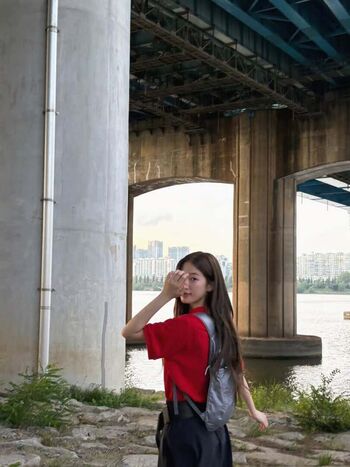 Kazuha Nakamura 中村 一葉