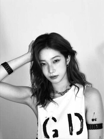 Kazuha Nakamura 中村 一葉