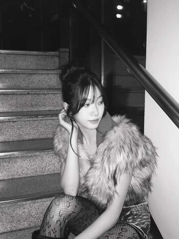 Kazuha Nakamura 中村 一葉