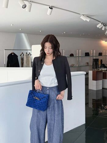 Kazuha Nakamura 中村 一葉