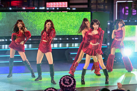 Kazuha Nakamura 中村 一葉