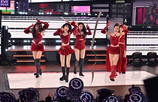 Kazuha Nakamura 中村 一葉