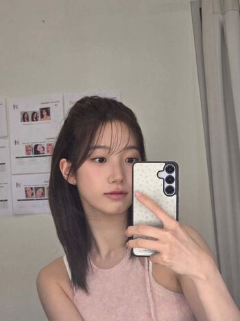 Kazuha Nakamura 中村 一葉