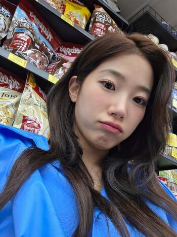 Kazuha Nakamura 中村 一葉