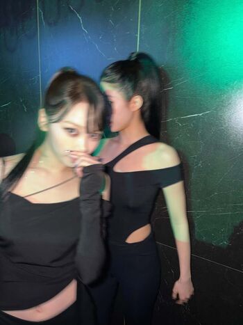 Kazuha Nakamura 中村 一葉