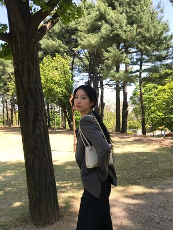 Kazuha Nakamura 中村 一葉