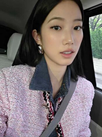 Kazuha Nakamura 中村 一葉