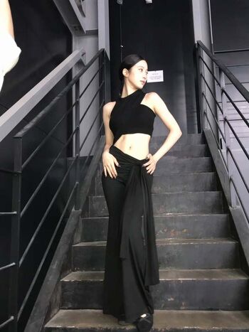 Kazuha Nakamura 中村 一葉