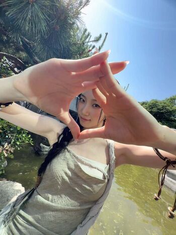 Kazuha Nakamura 中村 一葉