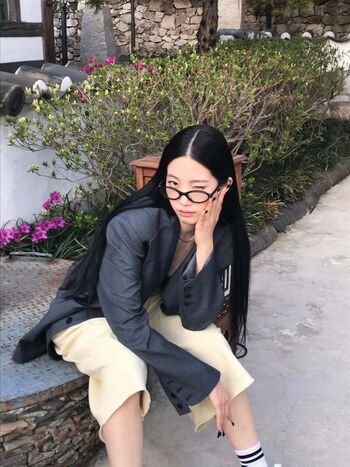 Kazuha Nakamura 中村 一葉