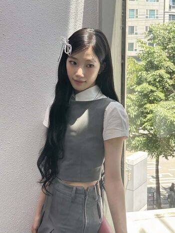 Kazuha Nakamura 中村 一葉